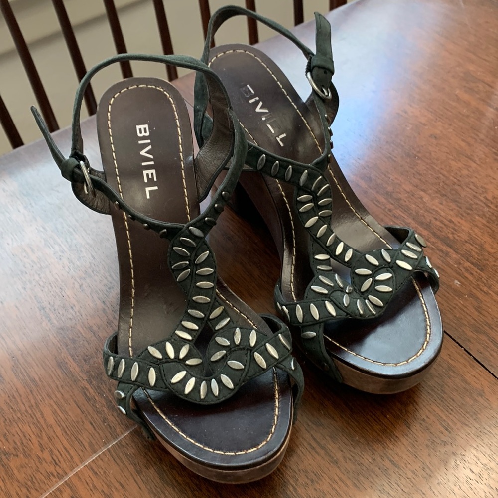 Biviell block heel sandals